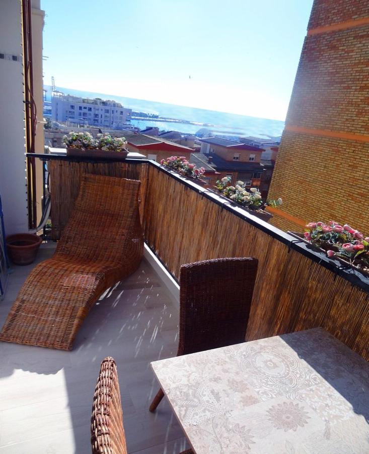 Infostays Maria Zambrano มาลากา ภายนอก รูปภาพ